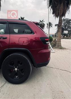 جیپ گراند شیرۆکی